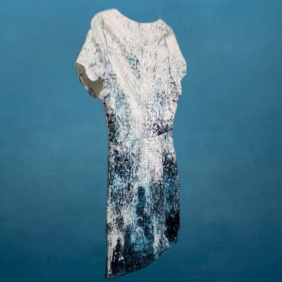 NWT $98 TOBI | Melia | Cutout Midriff | Ombre | Watercolor Dress in Blue & White - Picture 7 of 10